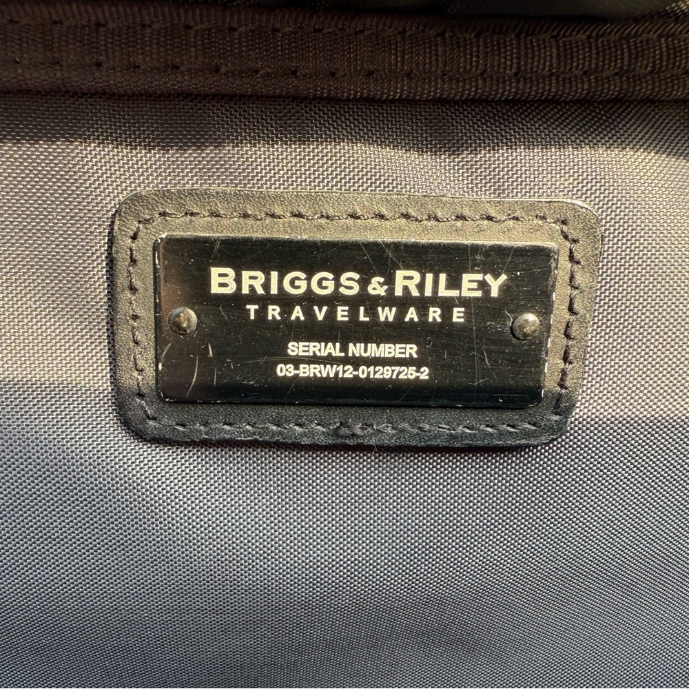 Briggs & Riley Travelware Laptop Briefcase  Durable & Professional - Picture 9 of 14